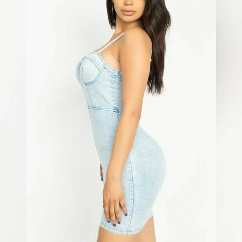 Acid Wash Sweetheart Neckline Denim Bustier Mini Dress with Stretch - Picture 3 of 12